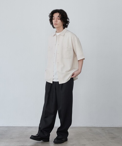 coen(コーエン)の「COMFORTDRYシャツ(WEB限定カラー)(シャツ/ブラウス・メンズ・ベージュ/ブラック/ナチュラル/ロイヤルブルー/ネイビー/グレー・L/M/XL)」の18枚目の写真