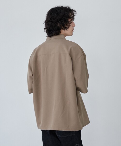 coen(コーエン)の「COMFORTDRYシャツ(WEB限定カラー)(シャツ/ブラウス・メンズ・ベージュ/ブラック/ナチュラル/ロイヤルブルー/ネイビー/グレー・L/M/XL)」の21枚目の写真