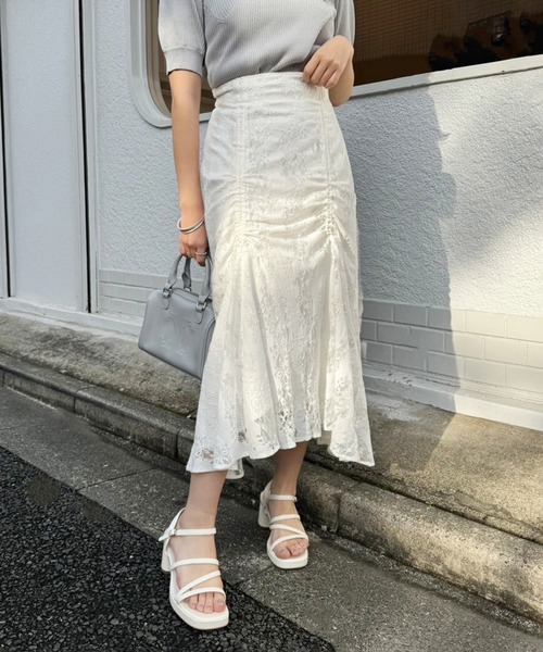 one after another NICE CLAUP(ワンアフターアナザーナイスクラップ)の「【S,Mサイズ展開】長さが変えられる/ドロストスカート(スカート・レディース・ブルー系その他/オフホワイト/ベージュ/ブラック・SMALL/MEDIUM)」の2枚目の写真
