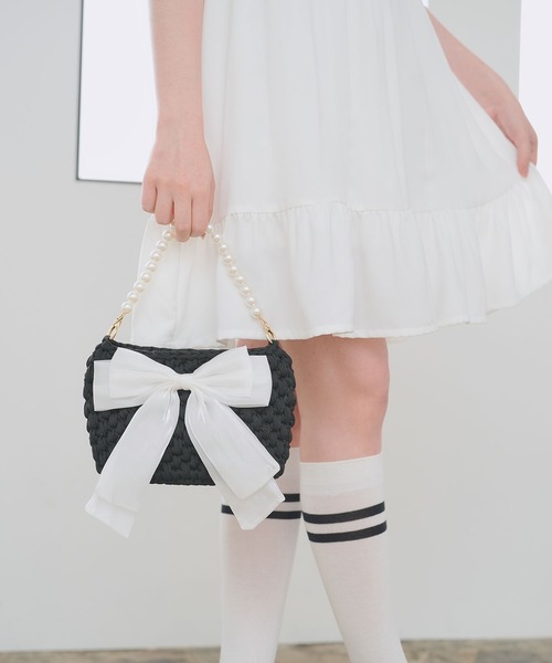 DearMyLoveRose(ディアマイラブローズ)の「2wayリボンガーリーバッグ(ボストンバッグ・レディース・ホワイト/ホワイト×ブラック/ベビーピンク/ブラック・FREE)」の12枚目の写真