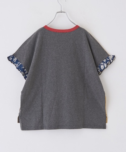 CUBE SUGAR（キューブシュガー）の「パウダー加工リメイク風袖口フリルTシャツ（Tシャツ/カットソー・レディース・マルチ/ベージュ/レッド/スミクロ・M）」の22枚目の写真
