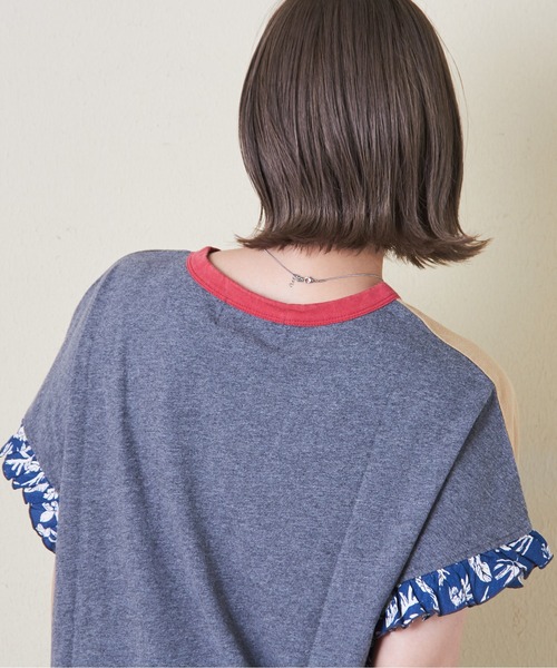 CUBE SUGAR（キューブシュガー）の「パウダー加工リメイク風袖口フリルTシャツ（Tシャツ/カットソー・レディース・マルチ/ベージュ/レッド/スミクロ・M）」の15枚目の写真