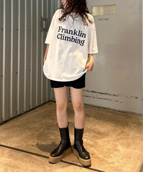 Franklin Climbing（フランクリンクライミング）の「【Franklin Climbing】 ロゴプリントゲーム半袖Tee（Tシャツ/カットソー・メンズ・チャコールグレー/ホワイト/ライトグレー・MEDIUM/LARGE）」の6枚目の写真