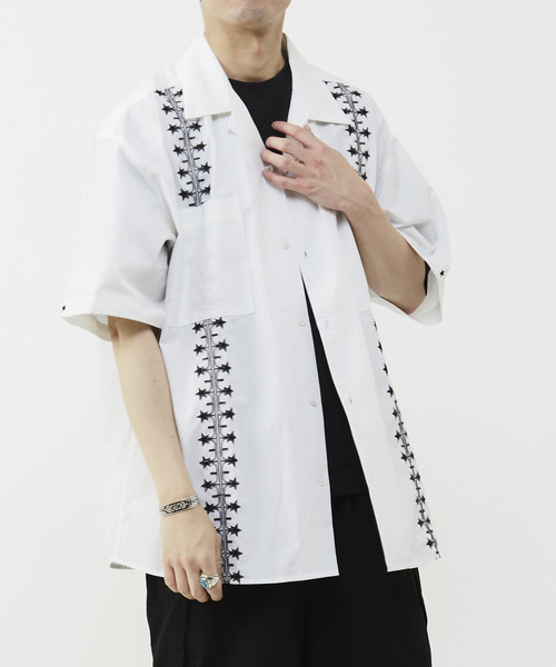 CONVERSE TOKYO（コンバーストウキョウ）の「STAR PATTERN EMBROIDERED CUBAN SHIRT（シャツ/ブラウス・レディース・ホワイト/ブラック/ベージュ・FREE）」の2枚目の写真