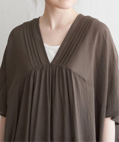 LBC（エルビーシー）の「Vネックピンタックセットワンピース（ワンピース・レディース・ブラック/ブラウン/レッド/ダークオリーブ・M）」の16枚目の写真