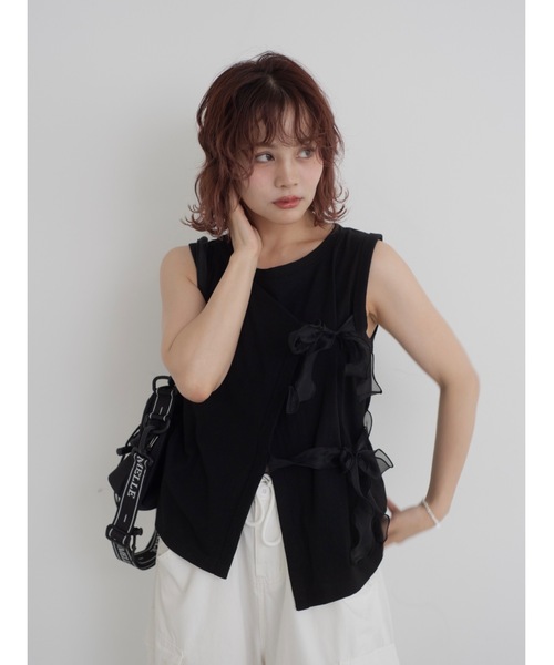 JUMELLE（ジュメロ）の「cross ribbon tank（タンクトップ・レディース・グレイッシュベージュ/ブラック/オフホワイト・MEDIUM）」の13枚目の写真