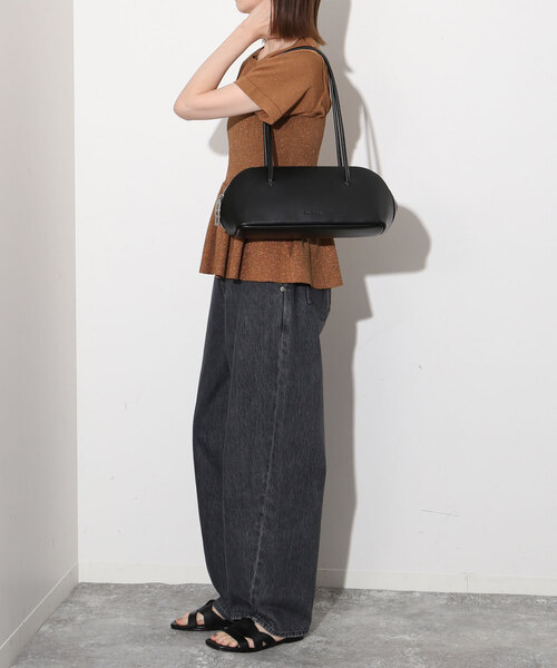 ADD CULUMN（アドカラム）の「ADD CULUMN/アドカラム ラウンドショルダーバッグ A24W02B327（ショルダーバッグ・レディース・ホワイト/ブラック・FREE）」の6枚目の写真