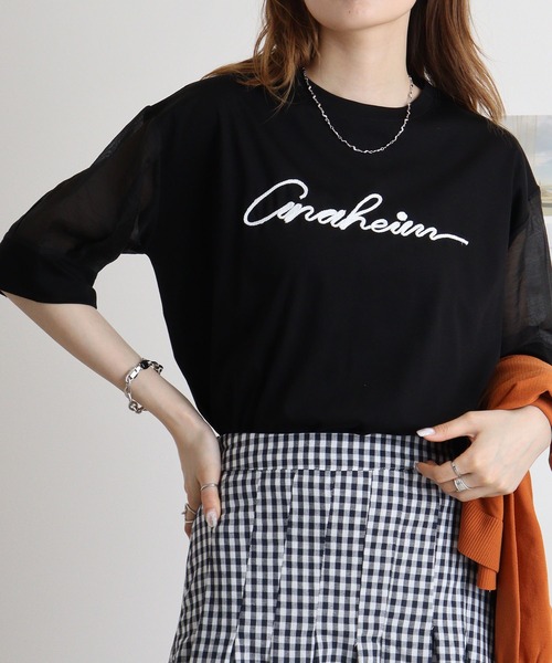 Anna Nicola（アンナニコラ）の「Anna Nicola コード刺繍ロゴ 袖シアープルオーバー（Tシャツ/カットソー・レディース・ブラック/オフホワイト/チャコールグレー/グリーン・38）」の2枚目の写真