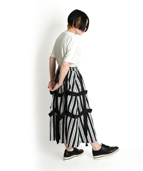 新品✨未使用▼4.7万 MORABITO モラビト ロングスカート 紺 ゴム入り モノトーンストライプ ウエストゴム モードフレアロングスカート