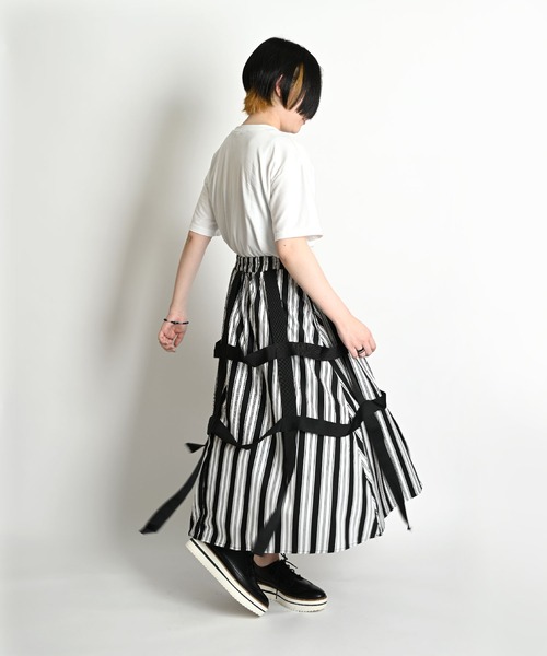モノトーンストライプ ウエストゴム モードフレアロングスカート