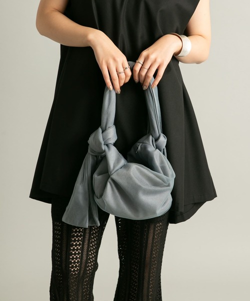 KBF（ケイビーエフ）の「マルチWAYチュールドッキングBAG（ショルダーバッグ・レディース・アイボリー/グレー系その他/ブラック・ONE）」の16枚目の写真