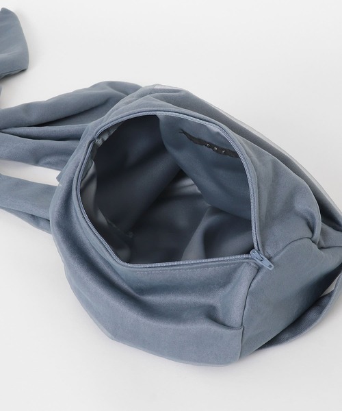 KBF（ケイビーエフ）の「マルチWAYチュールドッキングBAG（ショルダーバッグ・レディース・アイボリー/グレー系その他/ブラック・ONE）」の6枚目の写真