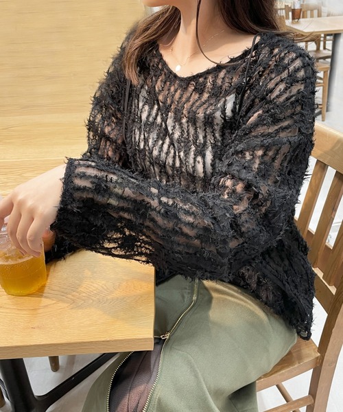 ketty cherie(ケティシェリー)の「チュールフリル前後2wayトップス≪手洗い可能≫(シャツ/ブラウス・レディース・ブラック/オフホワイト・M)」の5枚目の写真