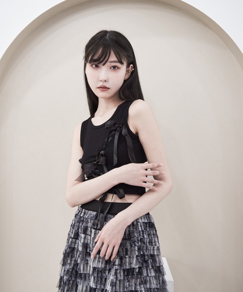 Y/lim(イリム)の「ランダムレースアップタンク(タンクトップ・レディース・ブラック/オフホワイト/ベージュ・FREE)」の6枚目の写真