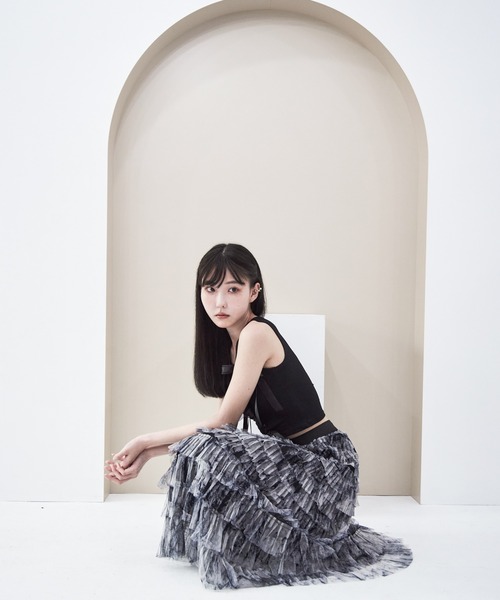 Y/lim(イリム)の「ランダムレースアップタンク(タンクトップ・レディース・ブラック/オフホワイト/ベージュ・FREE)」の15枚目の写真