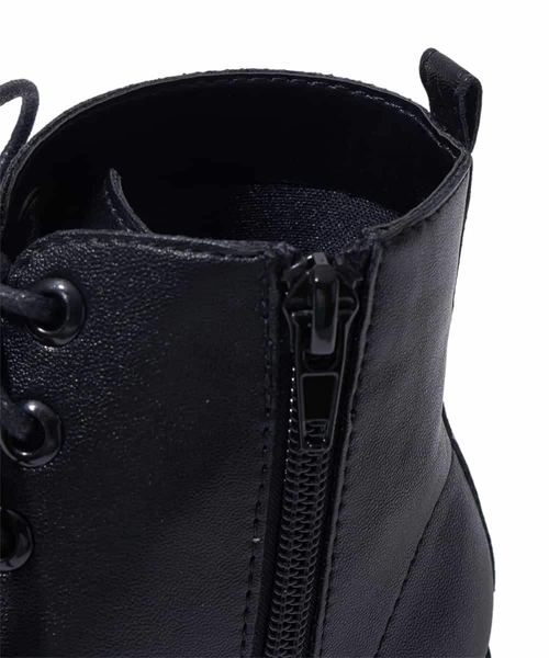 a.v.v（アーヴェヴェ）の「[19-24cm]【ファスナー付きで楽ちん】レースアップショートブーツ（ブーツ・キッズ・ブラック・19/20/21/22/24/23）」の6枚目の写真