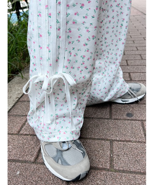 WC（ダブル シー）の「リトルフラワースウェットトラックパンツ（スウェットパンツ・レディース・ピンク/サックスブルー・FREE）」の8枚目の写真