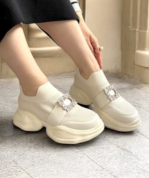 JULIA BOUTIQUE（ジュリアブティック）の「【22-24.5cm】 ビジュー付き厚底スニーカー（スニーカー）」