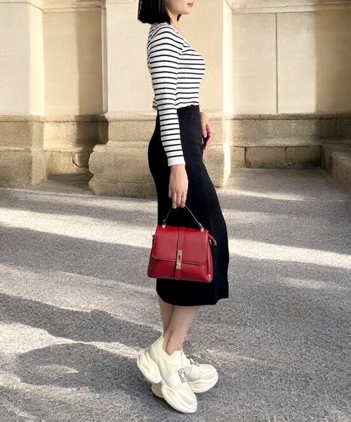 Julia Boutique（ジュリアブティック）の「【22-24.5cm】 ビジュー付き厚底スニーカー（スニーカー・レディース・ブラック/アイボリー・35/36/37/38/39/40）」の11枚目の写真