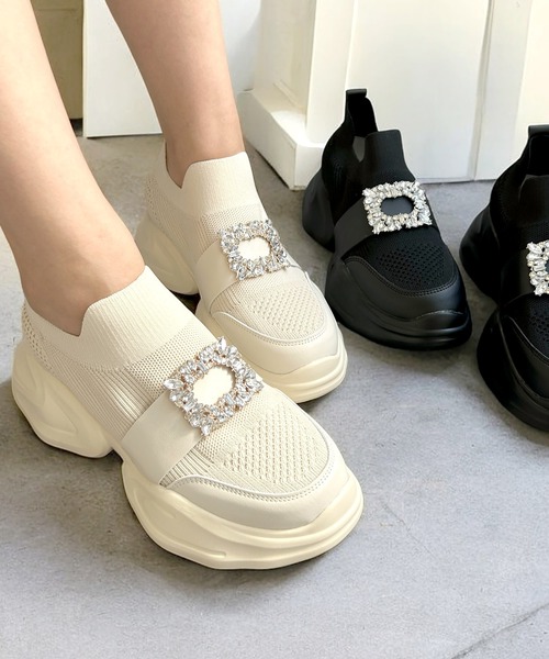 Julia Boutique（ジュリアブティック）の「【22-24.5cm】 ビジュー付き厚底スニーカー（スニーカー・レディース・ブラック/アイボリー・35/36/37/38/39/40）」の20枚目の写真