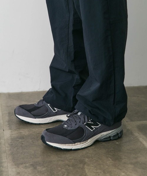 NEW BALANCE（ニューバランス）の「NEW BALANCE　2002R（スニーカー・メンズ・ダークグレー・28/27/26）」の3枚目の写真