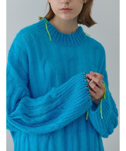 Bshop(ビショップ)の「LA FETICHE | ケーブルニットプルオーバー AURORA WOMEN(ニット/セーター・レディース・ブルー/ピンク・S)」の5枚目の写真