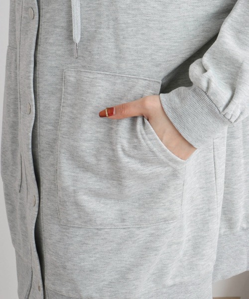 myke(ミーカ)の「myke 裏毛ハイネックフード付きロングパーカー(パーカー・レディース・ブラック/マルチ/オートミール・M)」の17枚目の写真