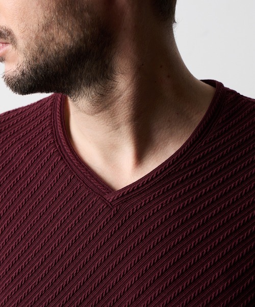 HIDEAWAYS NICOLE（ハイダウェイニコル）の「バイヤスケーブルブリスターVネックプルオーバー（Tシャツ/カットソー・メンズ・ボルドー/オフホワイト/ブラック・MEDIUM/LARGE/X-LARGE）」の10枚目の写真