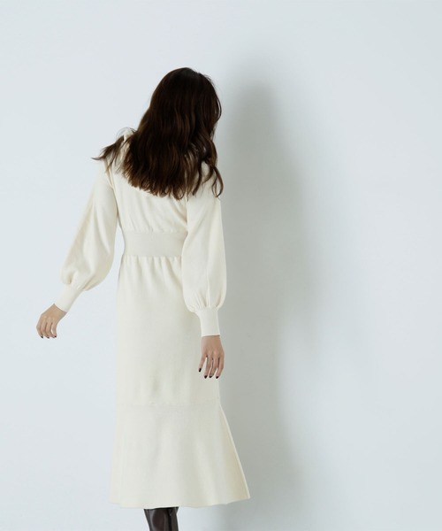 NATURAL BEAUTY BASIC(ナチュラルビューティーベーシック)の「◇フーディーニットワンピース(ワンピース・レディース・ネイビー/オフホワイト/チャコールグレー・MEDIUM)」の20枚目の写真