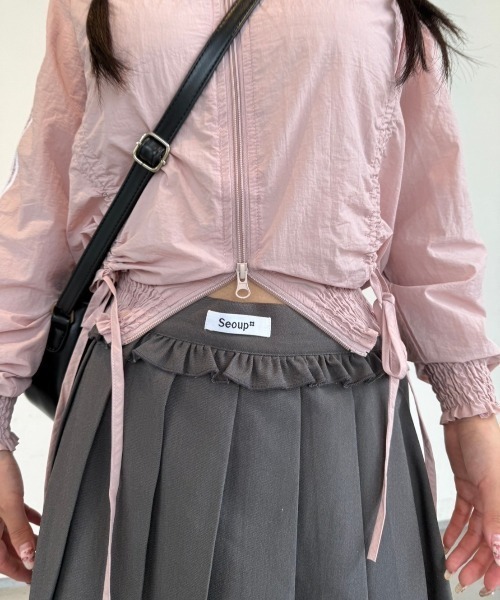 nemne store(ネンネストア)の「【Sepup】ウェストフリルプリーツミディスカート(スカート・レディース・ブラック/グレー・SMALL/MEDIUM)」の10枚目の写真