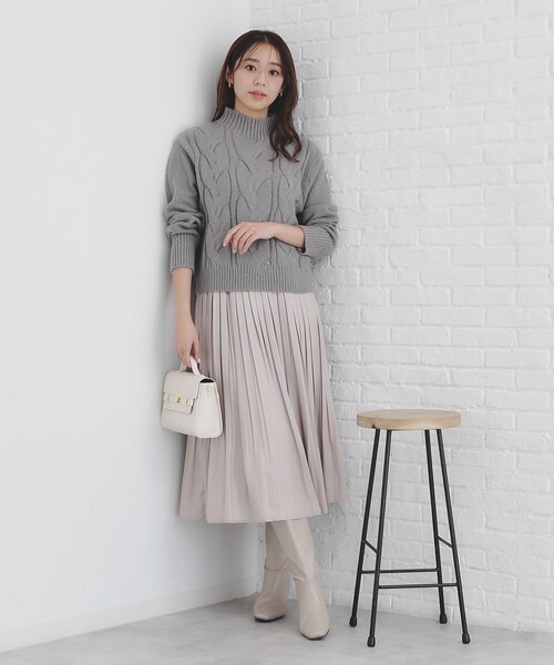 index（インデックス）の「◆《美人百花掲載》スパンコールケーブルニット【洗濯機洗い可】（ニット/セーター・レディース・アイボリー系5/ライトグレー系5/チャコール/ピンク系1・00）」の10枚目の写真