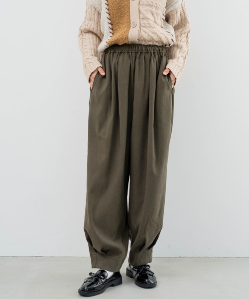 refinedworks（リファインドワークス）の「【refinedworks】リファインドワークスで人気のエッグパンツをリニューアル！（その他パンツ・レディース・ベージュ/チャコールグレー/カーキ・FREE）」の3枚目の写真