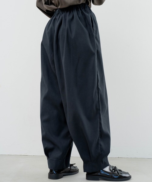 refinedworks（リファインドワークス）の「【refinedworks】リファインドワークスで人気のエッグパンツをリニューアル！（その他パンツ・レディース・ベージュ/チャコールグレー/カーキ・FREE）」の7枚目の写真