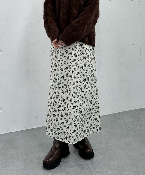 archives（アルシーヴ）の「単色花柄ギャザーナロースカート（スカート・レディース・オフホワイト/ブラック・MEDIUM）」の21枚目の写真