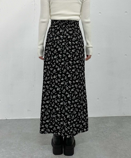 archives（アルシーヴ）の「単色花柄ギャザーナロースカート（スカート・レディース・オフホワイト/ブラック・MEDIUM）」の17枚目の写真