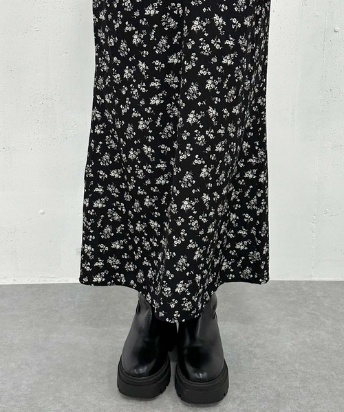 archives（アルシーヴ）の「単色花柄ギャザーナロースカート（スカート・レディース・オフホワイト/ブラック・MEDIUM）」の20枚目の写真