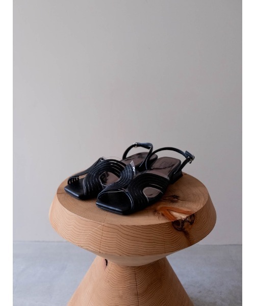 sahara(サハラ)の「Curve Line Metallic Sandals(サンダル・レディース・シルバー/ベージュ/ブラック・L/M/S)」の19枚目の写真