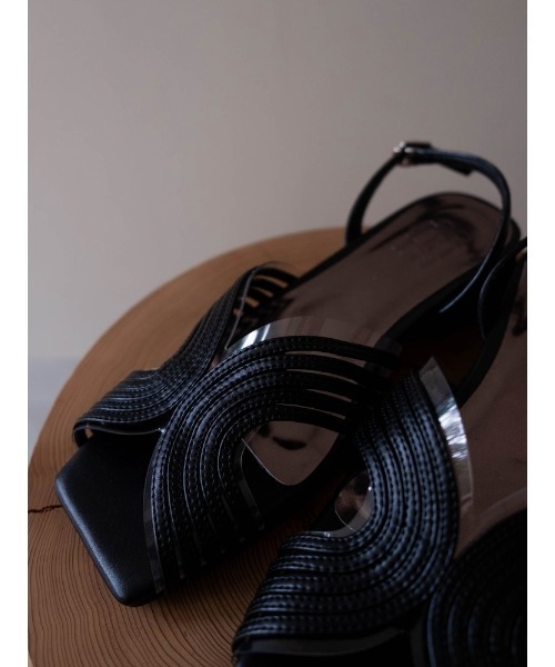 sahara(サハラ)の「Curve Line Metallic Sandals(サンダル・レディース・シルバー/ベージュ/ブラック・L/M/S)」の20枚目の写真