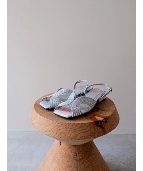 sahara(サハラ)の「Curve Line Metallic Sandals(サンダル・レディース・シルバー/ベージュ/ブラック・L/M/S)」の21枚目の写真