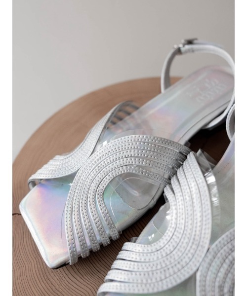 sahara(サハラ)の「Curve Line Metallic Sandals(サンダル・レディース・シルバー/ベージュ/ブラック・L/M/S)」の22枚目の写真