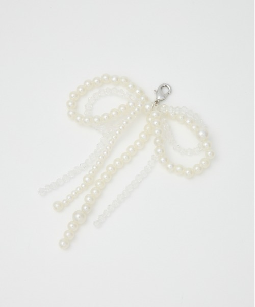 SLY(スライ)の「RIBBON SNEAKER CHARM リボン スニーカー チャーム(シューズアクセサリー・レディース・アイボリー/シルバー・FREE)」の4枚目の写真