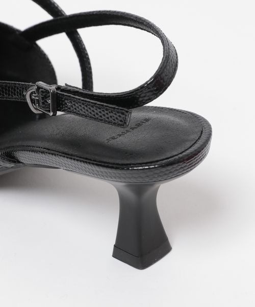 JEANASIS（ジーナシス）の「Tラインポインテッドパンプス/288158（パンプス・レディース・ブラック/ベージュ系その他/シルバー系その他・MEDIUM/LARGE）」の6枚目の写真