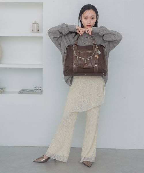 JEANASIS（ジーナシス）の「Tラインポインテッドパンプス/288158（パンプス・レディース・ブラック/ベージュ系その他/シルバー系その他・MEDIUM/LARGE）」の4枚目の写真