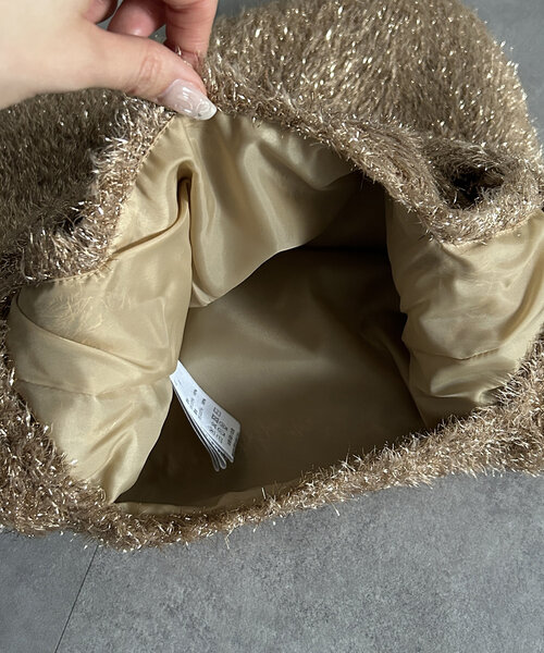 Thevon（ゼボン）の「メタリックフェザーバッグ（トートバッグ・レディース・ベージュ/ネイビー・FREE）」の10枚目の写真