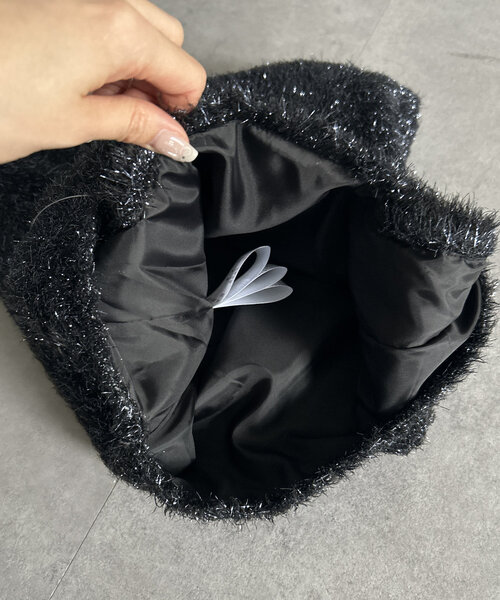 Thevon（ゼボン）の「メタリックフェザーバッグ（トートバッグ・レディース・ベージュ/ネイビー・FREE）」の18枚目の写真