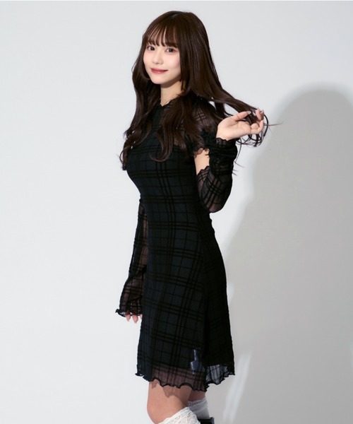 ALLuRing ChaRm（アリュリングチャーム）の「Plaid See-through Mini Dress / シースルーチェック柄ミニワンピース 3点セット（ワンピース・レディース・ブラック・FREE）」の13枚目の写真