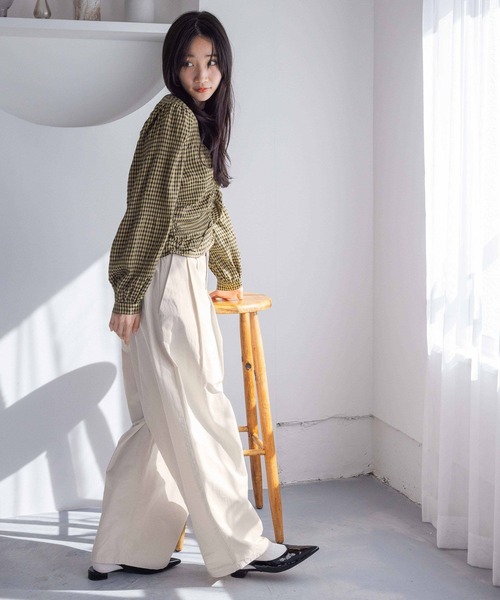 LOWRYS FARM（ローリーズファーム）の「2WAYシャーリングブラウス　289024（シャツ/ブラウス・レディース・ブラウン/アイボリー/ブラック系その他/ブラック・FREE）」の12枚目の写真