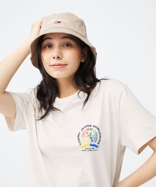 tommy jeans(トミー ジーンズ)の「レギュラー4カラークレストTシャツ(Tシャツ/カットソー・メンズ・ホワイト/ブラック・X-LARGE/LARGE/MEDIUM/SMALL)」の1枚目の写真