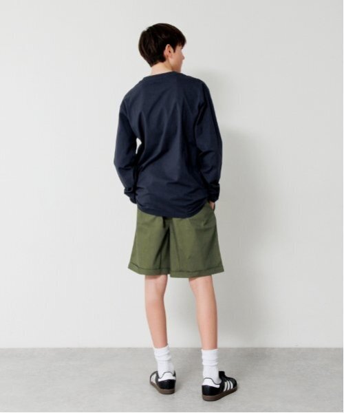 GLAZOS(グラソス)の「【大人向けサイズあり】【プチプラ】フロントカレッジロゴ長袖Tシャツ(Tシャツ/カットソー・キッズ・グレー/ホワイト/グリーン/ベージュ/ネイビー・S/M/L/LL)」の21枚目の写真