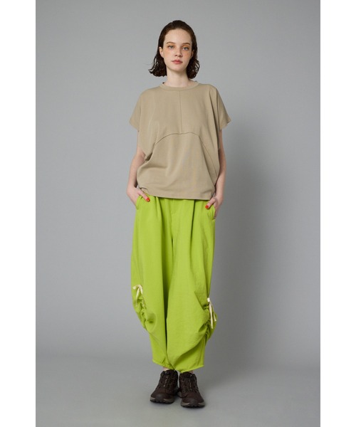 HeRIN.CYE（ヘリンドットサイ）の「Round cut tops　　ラウンドカットトップス（Tシャツ/カットソー・レディース・ホワイト/ピンク/ベージュ/ブラック・FREE）」の5枚目の写真